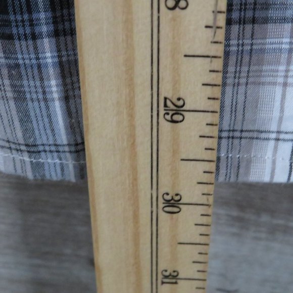 Dickies* Men's Short Sleeve Button Down Curved Hem Chest Pocket Shirt~Size Large - Picture 7 of 9